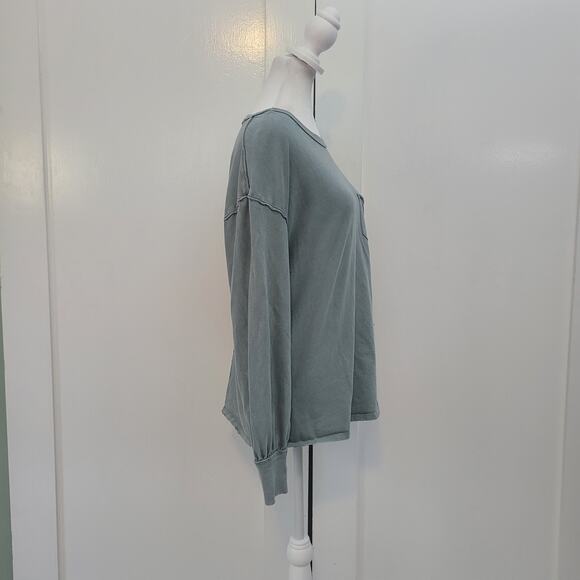 We The Free Size XS Oversized Exposed Stitch Long Sleeve Pocket Tee Sage - Picture 2 of 9